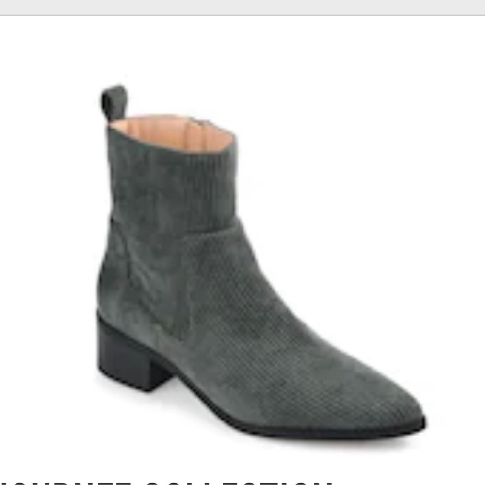 Journee suede ribbed turquoise green boots heel 8 1/2 velvet vintage inspired